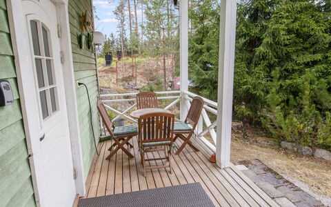 Juhlamenot Mökki 11: Family Car, Apartment, Luxury Vehicle, Mid-Size Car, Parking, Sedan, Compact Car, City Car