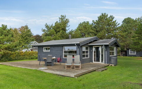 Vilmar - 450M from the Sea: Cottage, Siding, Shade, Garden Buildings, Porch, Yard, Log Cabin, Farmhouse, Backyard, Plank