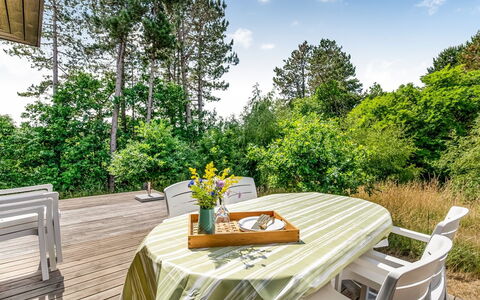 Tabetha - 800M from the Sea: Furniture, Chair, Table, Outdoor Furniture, Shrub, Kitchen & Dining Room Table, Outdoor Table, Garden, Shade, Eco Hotel