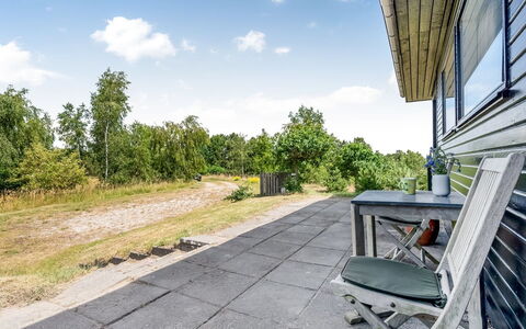 Tabetha - 800M from the Sea: Sky, Cloud, Land Lot, Cottage, Landscaping, Cumulus, Shade, Meteorological Phenomenon, Driveway, Siding