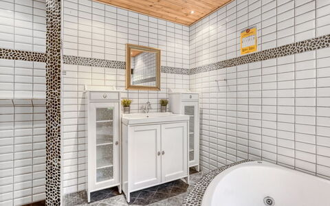 Alivia - 500M from the Sea: Wall, Flooring, Plumbing Fixture, Floor, Interior Design, Bathroom, Tile, Plumbing, Ceiling, Composite Material