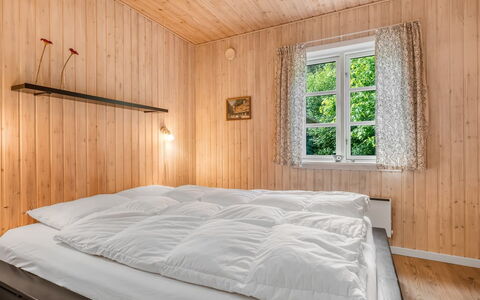 Alivia - 500M from the Sea: Bed, Bedroom, Wood, Bed Sheet, Interior Design, Floor, Bedding, Flooring, Ceiling, Bed Frame