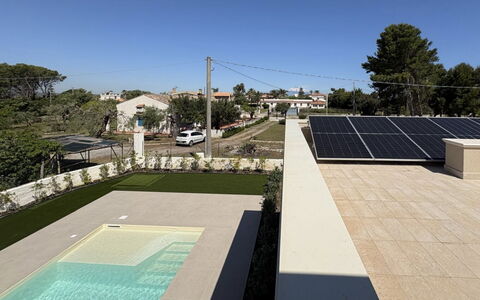 Villa Marzia - Augusta: Swimming Pool, Garden, Shade, Estate, Landscaping, Courtyard, Design, Yard, Villa, Eco Hotel