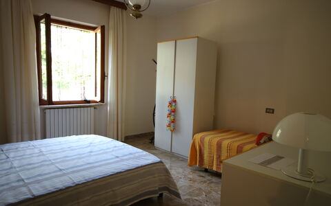Il Paradiso tra Gli Ulivi: Bed, Bedroom, Furniture, Bed Sheet, Wall, Interior Design, Bedding, Wood, Flooring, Floor