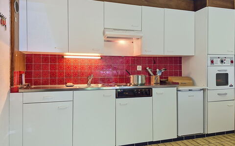 Le Mayen D'Ovronnaz: Kitchen, Kitchen Appliance, Countertop, Major Appliance, Kitchen Sink, Cabinetry, Flooring, Sink, Interior Design, Plumbing Fixture
