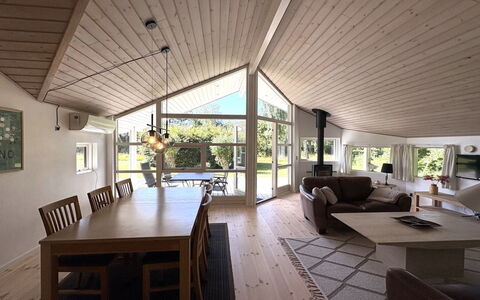 Veljan - 300M from the Sea: Wood, Ceiling, Interior Design, Home, Floor, Door, Cottage, Hardwood, Living Room, Light Fixture