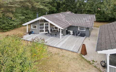 Veljan - 300M from the Sea: House, Roof, Home, Cottage, Shrub, Groundcover, Estate, Farmhouse, Siding, Garden Buildings