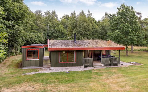 Arleta - 2Km from the Sea: Roof, House, Land Lot, Home, Cottage, Estate, Garden Buildings, Shade, Log Cabin, Landscaping