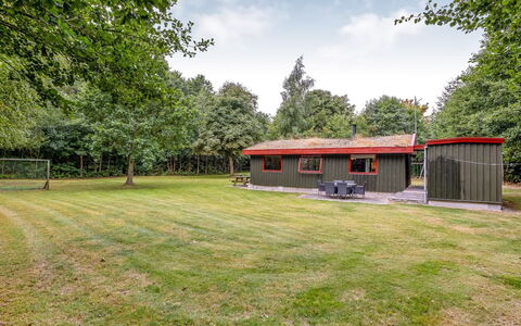 Arleta - 2Km from the Sea: Roof, House, Land Lot, Home, Cottage, Estate, Garden Buildings, Shade, Log Cabin, Landscaping