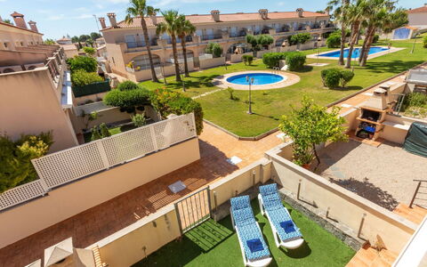 Cristina: Apartment, Condominium, Mixed-Use, Hotel, Balcony