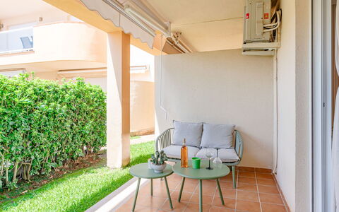 Playa sur: Apartment, Condominium, Mixed-Use, Hotel, Balcony