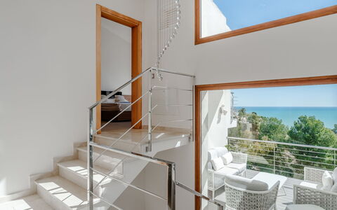 Bartok: Apartment, Condominium, Mixed-Use, Hotel, Balcony