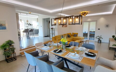 Nona: Furniture, Interior Design, Flooring, Wood, Chair, Dining Room, Kitchen & Dining Room Table, Table, Ceiling, Floor