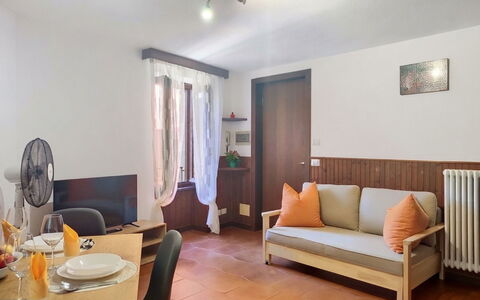 Casa Gloria: Apartment, Condominium, Mixed-Use, Hotel, Balcony