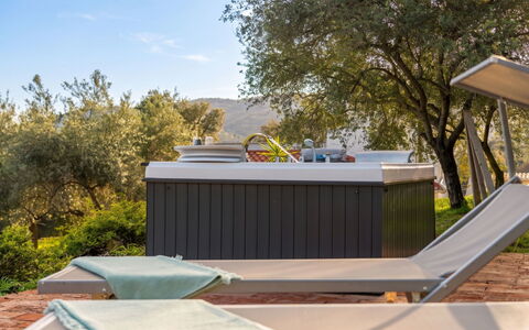 S'Olioni: Apartment, Condominium, Mixed-Use, Hotel, Balcony