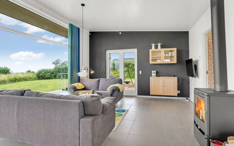 Apsolon - 100M from the Sea: Flooring, Furniture, Interior Design, Wood, Floor, Television, Ceiling, Living Room, Room, Home Appliance