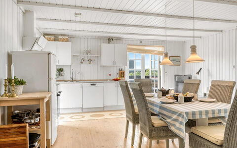 Melita - 300M from the Sea: Wood, Flooring, Furniture, Interior Design, Ceiling, Floor, Home, Kitchen, Kitchen & Dining Room Table, Wood Flooring