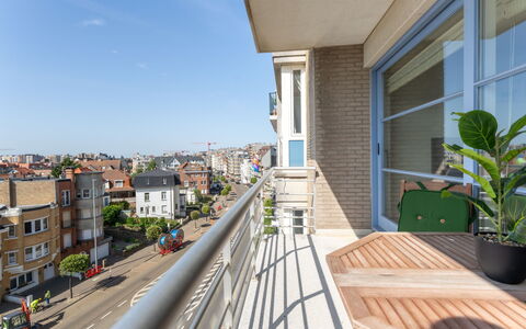 Residentie Casa Nova: Building, Daytime, Window, Apartment, Residential Area, City, Urban Area, Architecture, Neighbourhood, Facade
