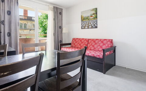 Grasse 654: Apartment, Condominium, Balcony, Design