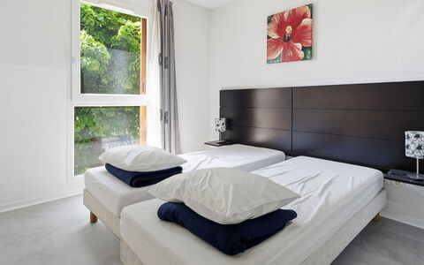 Grasse 654: Interior Design, Furniture, Bed, Flooring, Wood, Floor, Bedroom, Room, Bed Sheet, Bedding