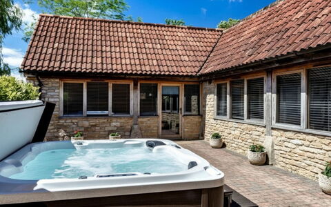 The Old Piggery at Rusty Lane Farm: Swimming Pool, Yard, Backyard, Outdoor Furniture, Outdoor Structure, Houseplant, Eco Hotel, Resort, Courtyard
