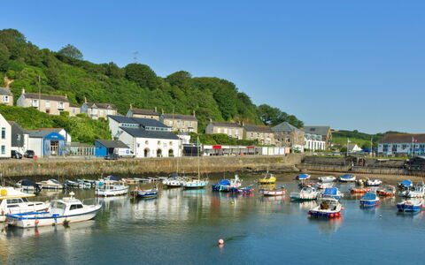 Leetor: Blue, Boat, Water, Watercraft, Waterway, Boats And Boating--Equipment And Supplies, Port, Coastal And Oceanic Landforms, Channel, Harbor