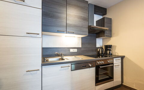 Zell am See 79: Kitchen Appliance, Cabinetry, Kitchen, Major Appliance, Countertop, Wood, Flooring, Interior Design, Cupboard, Drawer