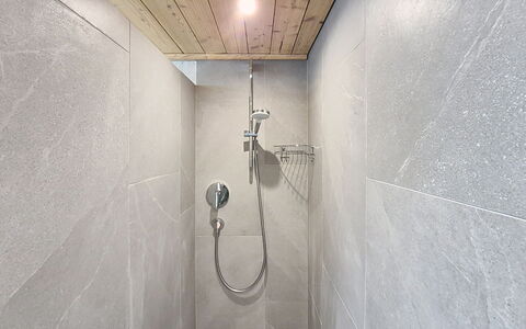 Ferienhaus Dinkl: Flooring, Floor, Plumbing Fixture, Ceiling, Shower Head, Tile, Bathroom, Plumbing, Shower