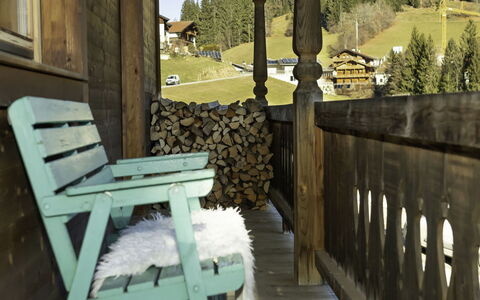 Grub: Wood, Furniture, Interior Design, Hardwood, Wood Stain, Room, Wood Flooring, Plank, Cottage, Living Room