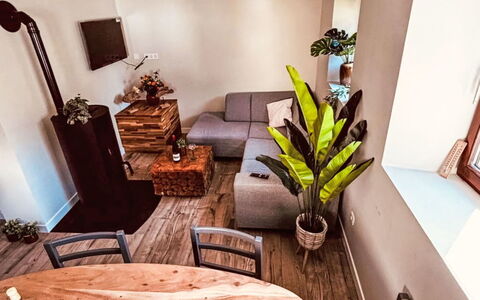 Eifelhuis im Salmtal: Furniture, Interior Design, Flooring, Wood, Couch, Floor, Living Room, Room, Table, Home