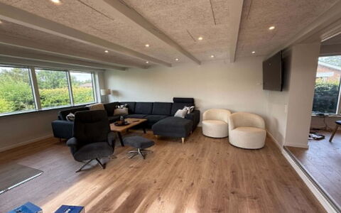 Alette - 400M from the Sea: Flooring, Interior Design, Floor, Furniture, Wood Flooring, Wood, Ceiling, Couch, Living Room, Room