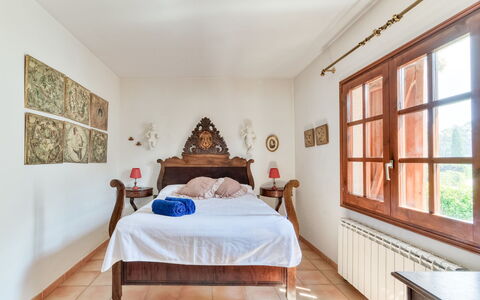 Quietud: Furniture, Bed, Interior Design, Bedroom, Wall, Wood, Flooring, Ceiling, Bed Sheet, Floor