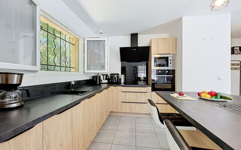 Villa des Amoureux: Kitchen, Countertop, Kitchen Appliance, Interior Design, Furniture, Cabinetry, Major Appliance, Flooring, Wood, Ceiling