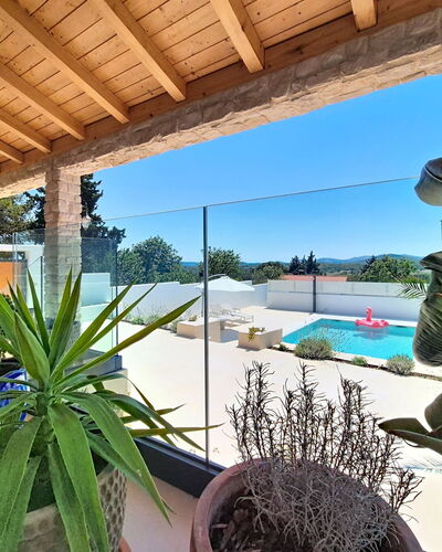 Villa Mm Stankovci: Interior Design, Furniture, Wood, Flooring, Ceiling, Floor, Room, Lighting, Apartment, Table
