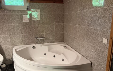 Unelma - from the Sea: Plumbing Fixture, Bathtub, Flooring, Bathroom, Floor, Interior Design, Plumbing, Tap, Room