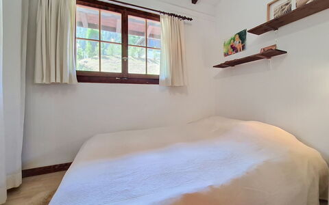 Balcon du Ciel 1: Bed, Bedroom, Interior Design, Floor, Bed Sheet, Wood, Bedding, Furniture, Flooring, Linens