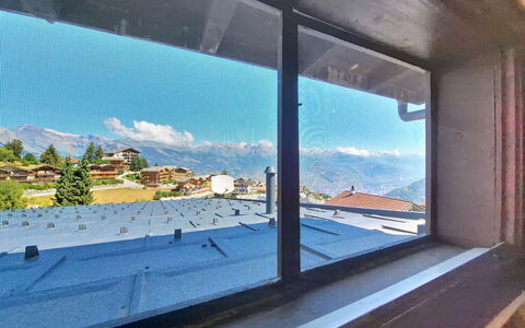 Balcon du Ciel 1: Mountain Range, Alps, Ridge, Daylighting, Glacial Landform, Balcony, Mountain Village, Massif