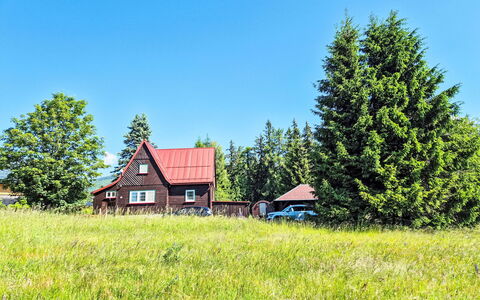 Golden View: Tree, Grass, Green, House, Cottage, Home, Land Lot, Rural Area, Landscape