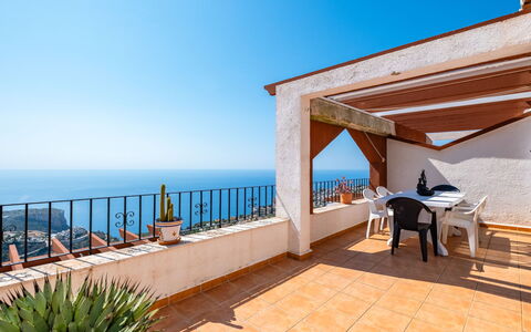Vista Mar: Blue, Residential Area, Apartment, Condominium, Resort, Balcony, Estate, Lawn, Swimming Pool, Hotel
