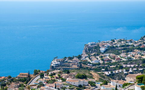 Vista Mar: Mountain Range, Balcony, Mountain Village
