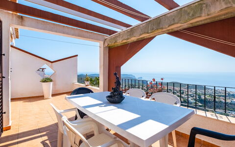 Vista Mar: Blue, Residential Area, Apartment, Condominium, Resort, Balcony, Estate, Lawn, Swimming Pool, Hotel