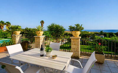 Villa Don Pino