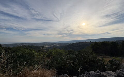 Casale Nardi: Sky, Horizon, Nature, Cloud, Vegetation, Natural Landscape, Ecoregion, Landscape, Wilderness, Atmospheric Phenomenon
