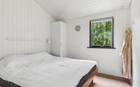 Pertti - 750M from the Sea: Wood, Flooring, Bedroom, Floor, Ceiling, Bed, Interior Design, Wood Flooring, Bed Sheet, Bed Frame