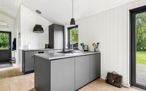 Pertti - 750M from the Sea: Wood, Kitchen, Countertop, Kitchen Appliance, Flooring, Interior Design, Cabinetry, Furniture, Major Appliance, Ceiling