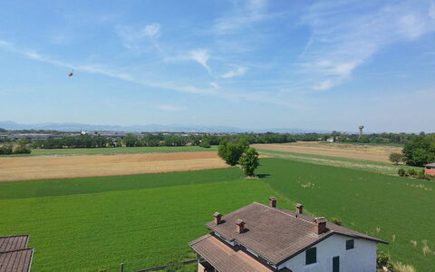 Villa Eva: Sky, Plain, Land Lot, Rural Area, Field, Village, Prairie, Lawn, Meadow, Pasture