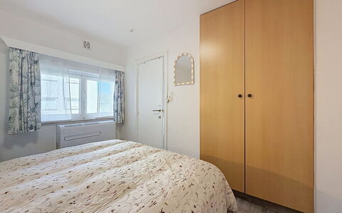 Hyacint with Parking: Interior Design, Bedroom, Bed, Wood, Ceiling, Floor, Furniture, Flooring, Room, Bed Sheet