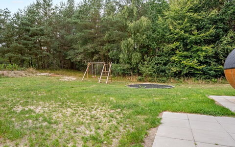 Adisl - 800M from the Sea: Garden, Lawn, Landscaping, Park, Backyard, Yard, Evergreen, Larch