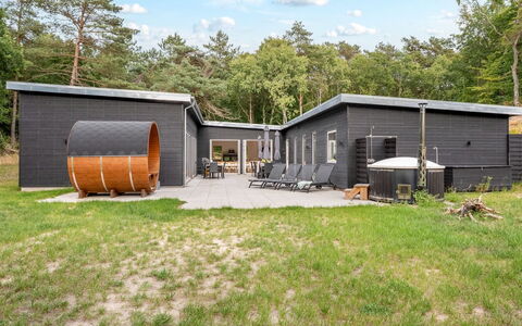 Adisl - 800M from the Sea: Land Lot, Home, Cottage, Garden, Backyard, Yard, Landscaping, Estate, Siding, Garden Buildings