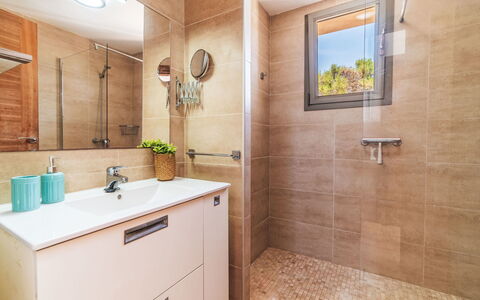 Garlanda: Bathroom, Flooring, Plumbing Fixture, Bathroom Cabinet, Interior Design, Floor, Mirror, Bathroom Sink, Plumbing, Tap